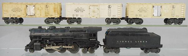 LIONEL TRAIN SET: O ga, 2025 loco, both jewel running lights broken off boiler front, 6466WX tender, 3 #3472 milk cars, 2 steps broken, C5-6.