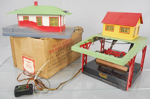 2 AMERICAN FLYER ACCESSORIES: S ga, 755 Talking Station, orig box worn, 751 log loader, C5-7.