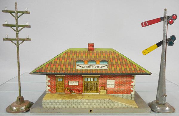 3 AMERICAN FLYER ACCESSORIES: std ga, 210 telegraph pole, 97 freight station, 12 in long, 208 manual double semaphore, C5-6.