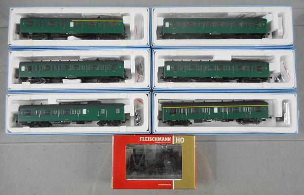 FLEISCHMANN & TREIN SHOP OLAERTS SET: HO ga, 2-rail, Fleischmann 403206 loco, w/Trein Shop Olaerts Belgium passenger cars 3617, 3611, 3619, 3616, 3614, 3613, orig boxes minor wear, C8-9.