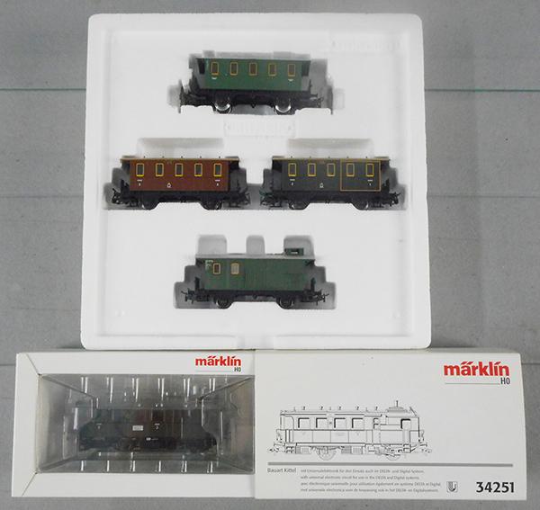 MARKLIN TRAIN SET: HO ga, 34251 loco, digital ready, w/4 car set, orig boxes & inserts minor wear, missing car set outer sleeve, C7-8.