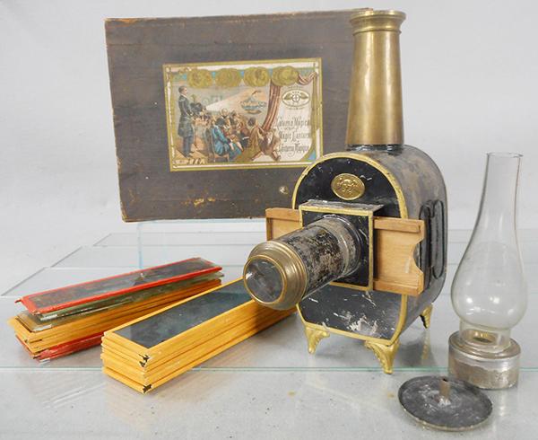 ERNST PLANK 300 MAGIC LANTERN SET: handpainted tin, w/burner, chimney & slides, 4 x 8 x 10 1/2, in orig wood box, C5-6.
