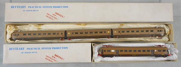 BETTIART ITALIAN RAIL CARS: HO ga, 2-rail, 515 ALE 840 rail car, 617 ATR 106 multiple unit rail cars, 1 coupler repaired, orig boxes minor wear, C8-9.