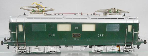 HAG 530 RE 4/4 LOCO: O ga, twin motors, orig set box bottom only, C8.