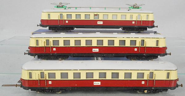 FLEISCHMANN INTERURBANS: HO ga, 2-rail, 1370R, w/orig box & insert, 1371/1R power car & trailer set, C7-9.