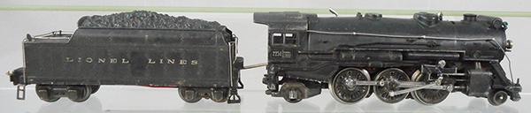 LIONEL 225E LOCO SET: O ga, 225E loco, 2235W tender, small dent on side, C5-6.