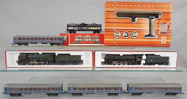 JOUEF TRAIN LOT: HO ga, 2-rail, 8274 & 8351 locos, 654 auto transport, 9320 signal tower, 4 Troby CIWL coaches, 4 orig boxes only, C7-9.