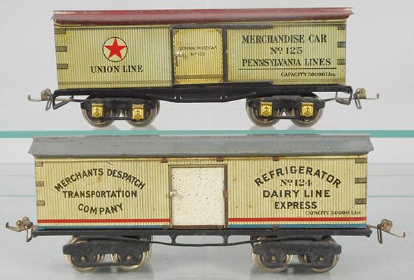 2 IVES FREIGHT CARS: O ga, litho tin, 125 Union Line box car, missing 1 door, 124 Merchant's Despatch, w/speckled doors, C5-6.