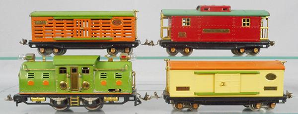 LIONEL 299E TRAIN SET: O ga, 254 loco, die cast wheels fatiguing, 814 box car w/3 colors, 813 cattle, 817 caboose, orig boxes, 2 are missing ends, orig set box minor wear, C7-8.