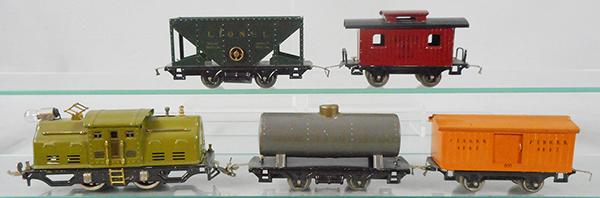 LIONEL 291 TRAIN SET: O ga, 252 loco, die cast wheels fatigued, 804 tank, dent to brass top, 800 box car, 803 hopper, 801 Wabash caboose, 2 orig boxes missing ends, orig set box w/worn & taped, C7-8.