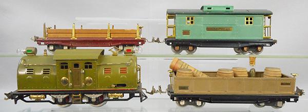 LIONEL 295 TRAIN SET: O ga, 254 loco, olive green w/red stripe, rewheeled, 812 gondola w/split barrels & oil bottle, 811 lumber car, 817 caboose, orig car boxes only, orig set box, C6-8.