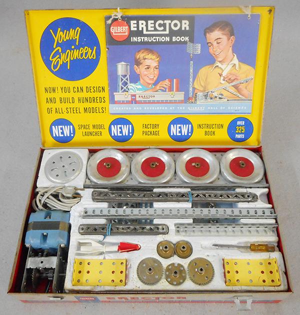 GILBERT ERECTOR 10042 AUTOMATIC RADAR SCOPE: appears complete w/major components present, orig box minor wear, C8.