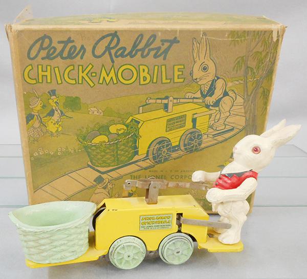LIONEL 1103 CHICK-MOBILE: O ga, windup working, w/track & key, orig box & insert minor wear, C8.