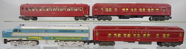 AMERICAN FLYER TRAIN SET: S ga, 466 Comet PA loco, satin silver, 652 Pullman w/silhouettes, 952 Pikes Peak Pullman, 955 coach, C5-7.
