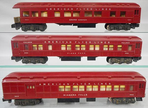 3 AMERICAN FLYER PASSENGER CARS: S ga, 953 Niagara Falls combine, 952 Pikes Peak Pullman, 954 Grand Canyon obsv, windows pealing on 1 side, C7-8.
