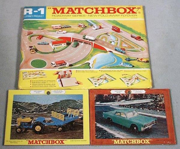 3 MATCHBOX ACCESSORIES: R1 Roadway Set of New Fold Away Flyover; 31 Lincoln Puzzle, 39/40 Ford Tractor & Trailer Puzzle, all are sealed in orig packaging, C10.