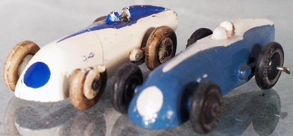 2 DINKY 23A MG RACERS: first versions, restored English issue w/cracked body & tires, restored French issue w/orig tires, C5-7.