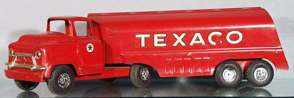 BUDDY L 5603 TEXACO TANKER: painted pressed steel, minor decal wear, C7.