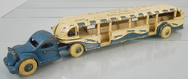 ARCADE CENTURY OF PROGRESS GREYHOUND BUS (1 of 3)