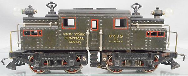 BING 3238 NYC LOCO: 1 ga, painted cast iron, single motor, C7-8.