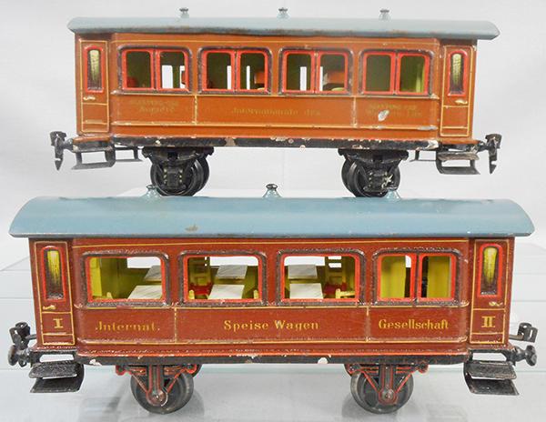 2 MARKLIN COACHES (1 of 2)