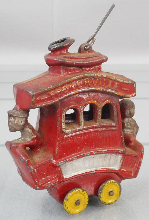 TOONERVILLE TROLLEY (1 of 2)