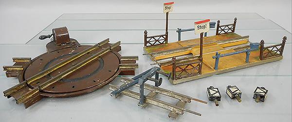 3 MARKLIN ACCESSORIES (1 of 1)