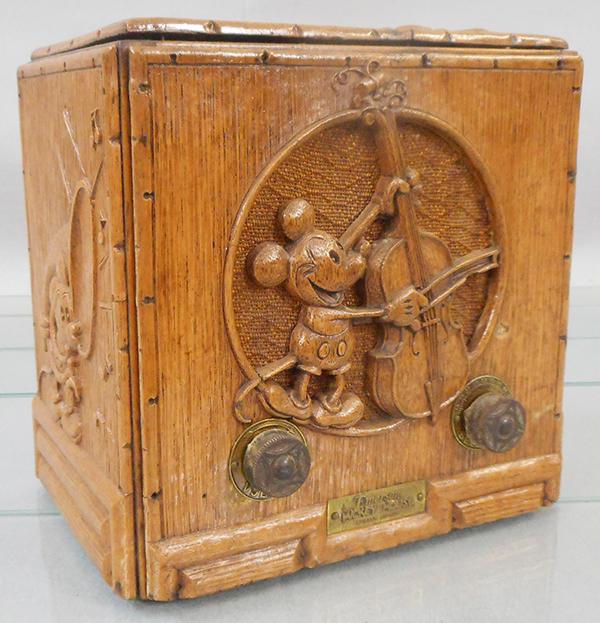 EMERSON MICKEY MOUSE RADIO (1 of 3)