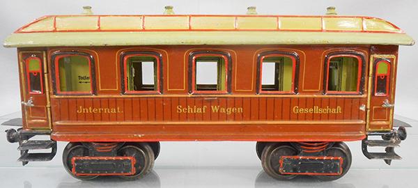 MARKLIN 1843 INTERNATIONAL SCHLAFWAGEN (1 of 2)