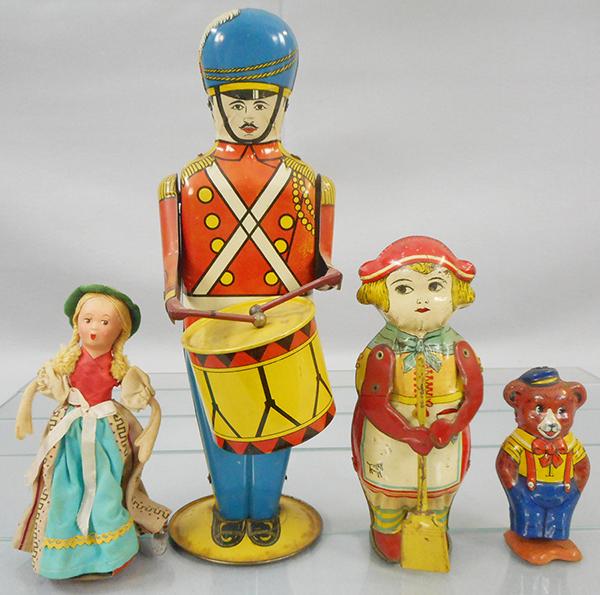 4 TIN TOYS (1 of 2)