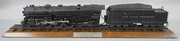 LIONEL 700EW HUDSON LOCO & TENDER (1 of 4)