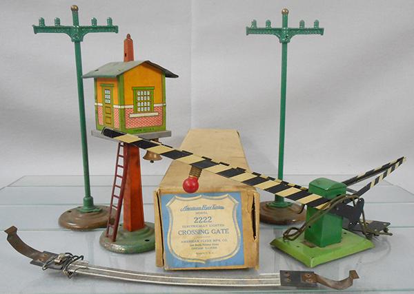 4 AMERICAN FLYER ACCESSORIES (1 of 1)