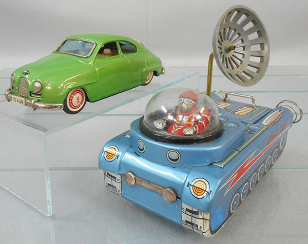 2 JAPANESE TOYS (1 of 2)