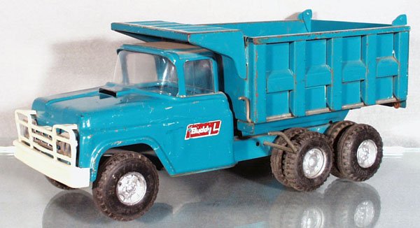 BUDDY L HYDRAULIC DUMP TRUCK: painted pressed steel, 15 in long, working, w/spring suspension, some playwear, decals chipped, C4.