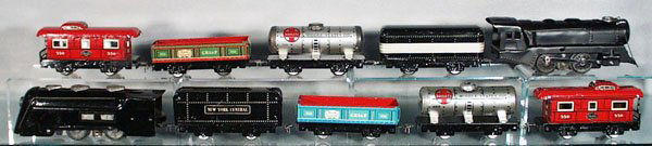 2 MARX TRAIN SETS: O ga, set 3994, Commodore Vanderbilt loco, NYC tender, scratched, gondola, tank, caboose, track & transformer; set 8994, loco, NYC tender, tank, ends worn, gondola, caboose, scratched, track & transfo