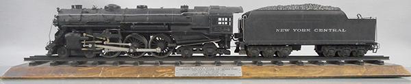 LIONEL 700EW HUDSON LOCO & TENDER (1 of 2)