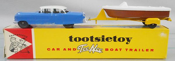 TOOTSIETOY 3930 CAR & BOAT SET (1 of 1)