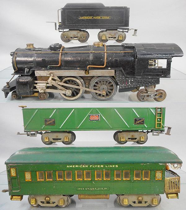 AMERICAN FLYER TRAIN SET (1 of 2)
