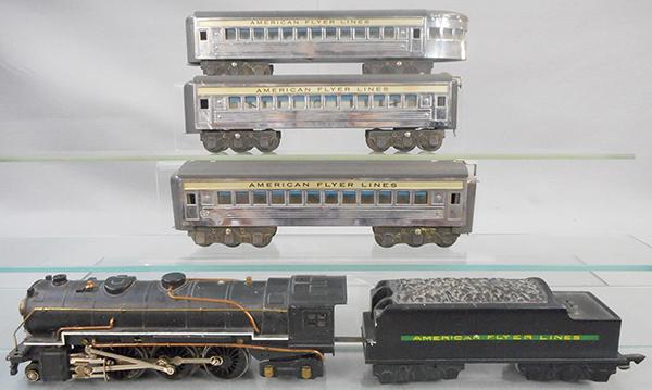 AMERICAN FLYER TRAIN SET (1 of 2)