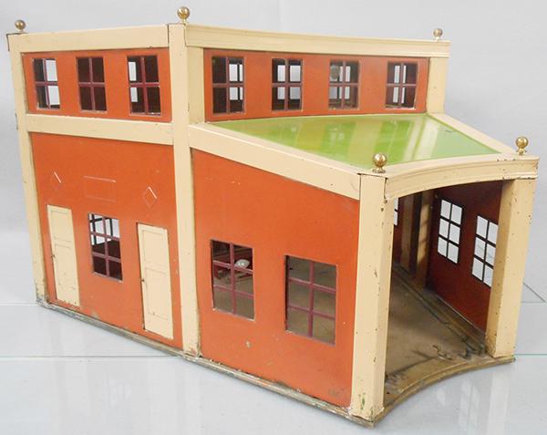 LIONEL 444 ROUNDHOUSE (1 of 3)