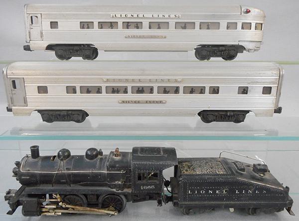 LIONEL TRAIN SET: O ga, 1665 loco, running light broken on boiler front, 2533 Silver Cloud, 2531 Silver Dawn, C5-6.
