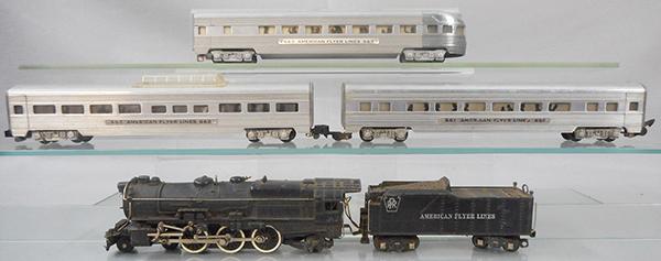 AMERICAN FLYER TRAIN SET: S ga, 312 Pacific loco & tender, w/smoke & choo choo, missing rear coupler, 661 Pullman, 662 vista dome, 663 obsv, mixed & missing couplers, C5-6.