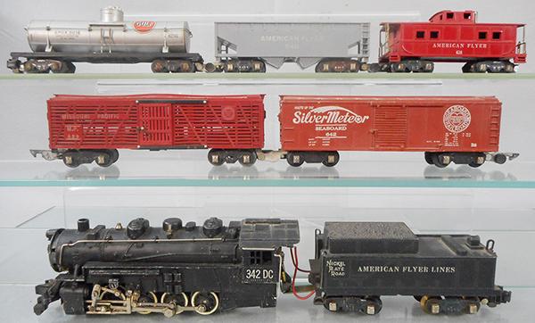 AMERICAN FLYER TRAIN SET (1 of 2)
