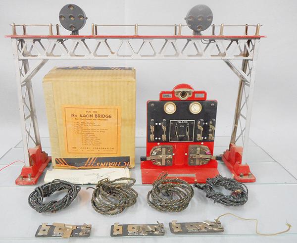 LIONEL 440N SIGNAL BRIDGE (1 of 1)