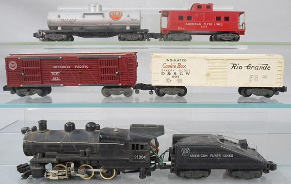 AMERICAN FLYER TRAIN SET (1 of 2)