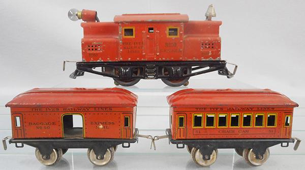 IVES TRAIN SET (1 of 2)