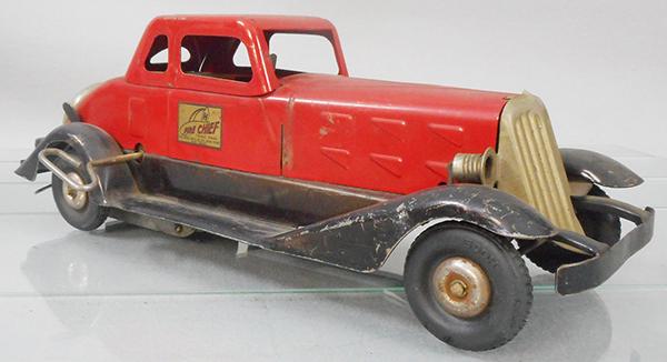 HOGE FIRE CHIEF CAR (1 of 2)