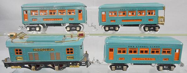 LIONEL TRAIN SET (1 of 2)