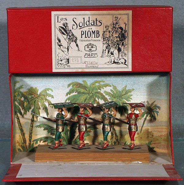 MIGNOT 873 ROMANS IN TURTLE DEFENSE DIORAMA: orig display box minor wear, C8.