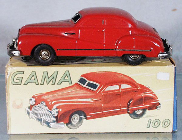 GAMA 100 BUICK: litho tin, clockwork working, red, 6 1/2" long, orig box missing 1 end, C8-9.